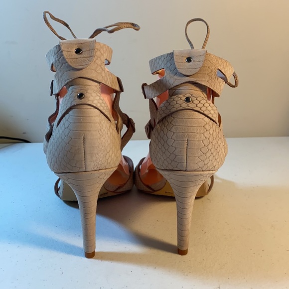 Vince Camuto Clara lace up shoe NWOT - Picture 4 of 10